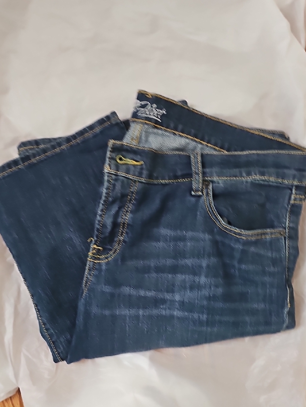 Old Navy Straight Leg Jeans in Dark Blue